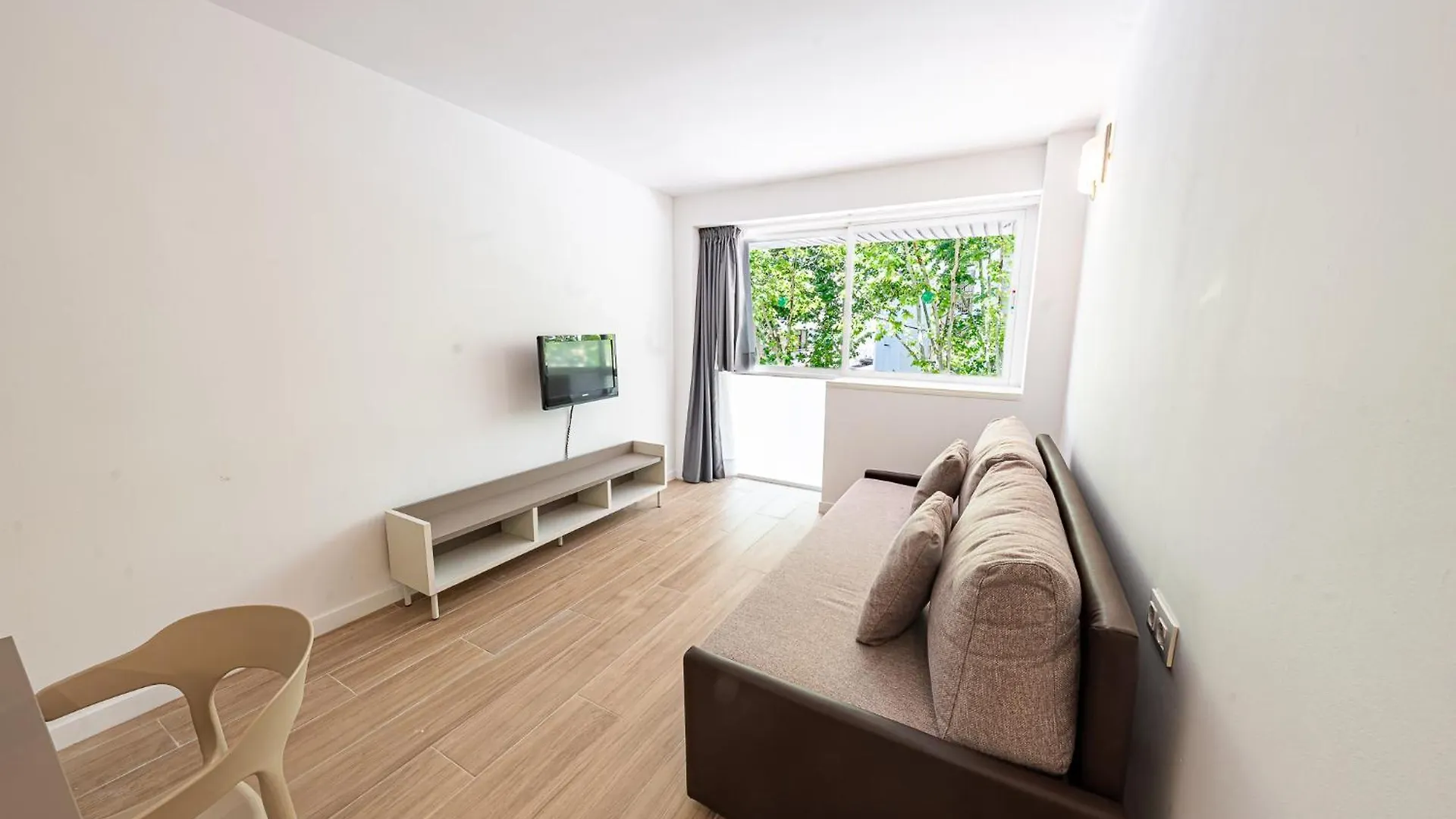 סאלו Park Suites Family Rentalmar דירה