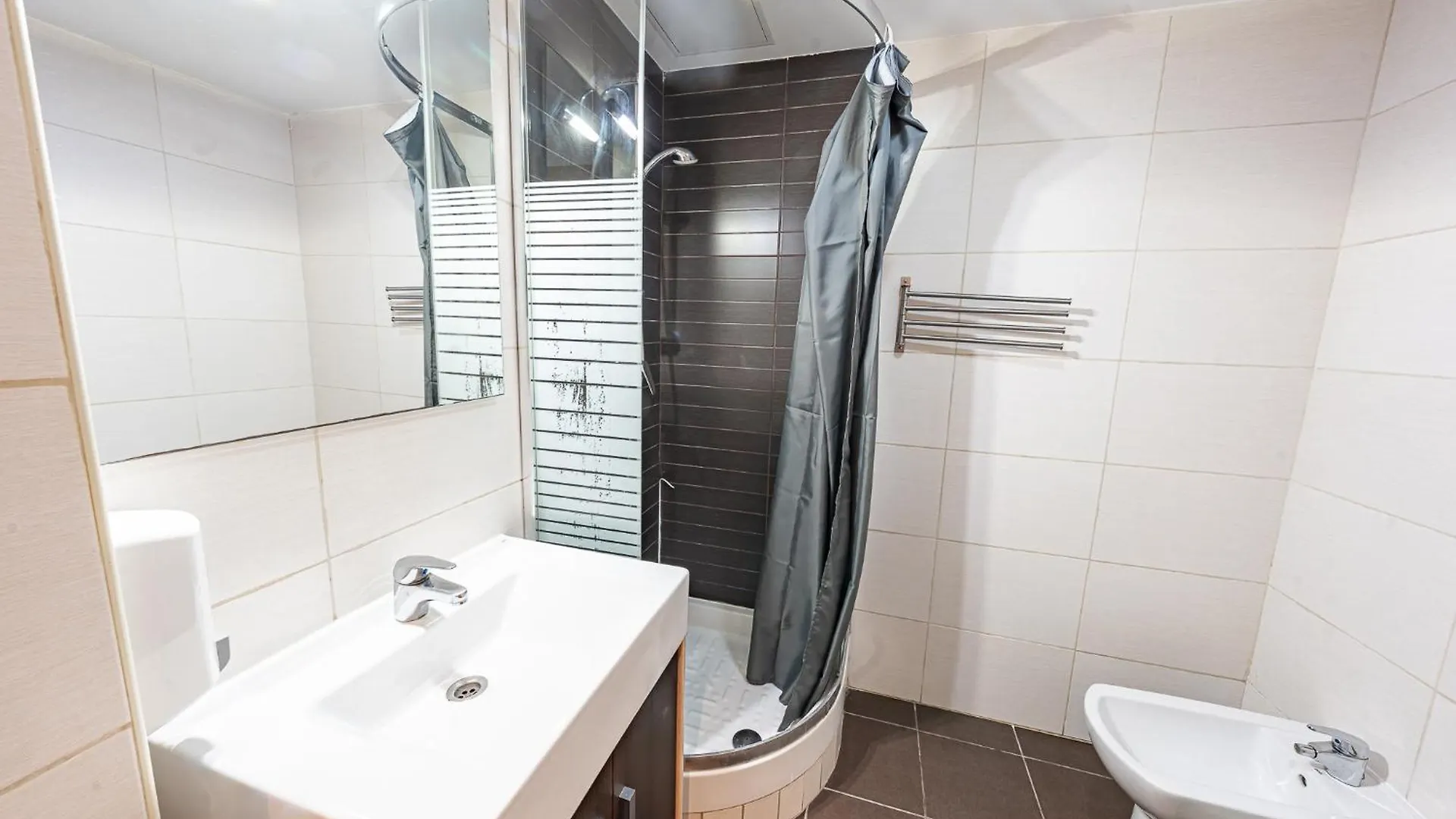 סאלו Park Suites Family Rentalmar 0*,  ספרד