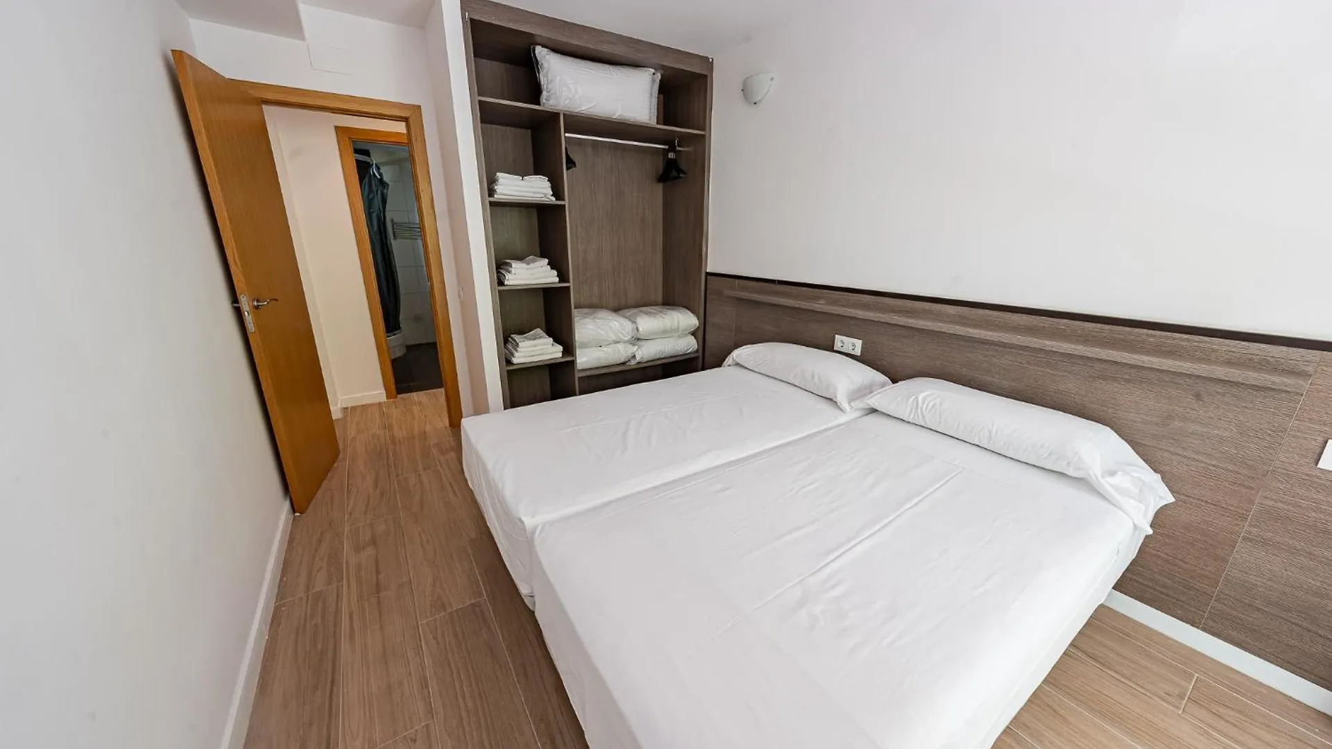 סאלו Park Suites Family Rentalmar דירה
